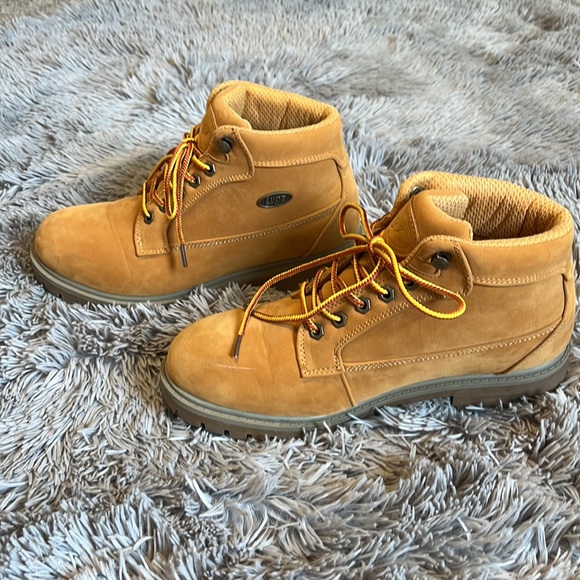 NIB Lugz mantle mid boots in golden wheat/tan NEVER WORN! 🥾👢 - Picture 4 of 7